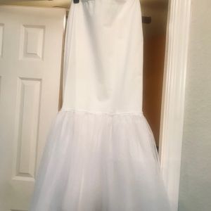 Trumpet Silhouette Slip